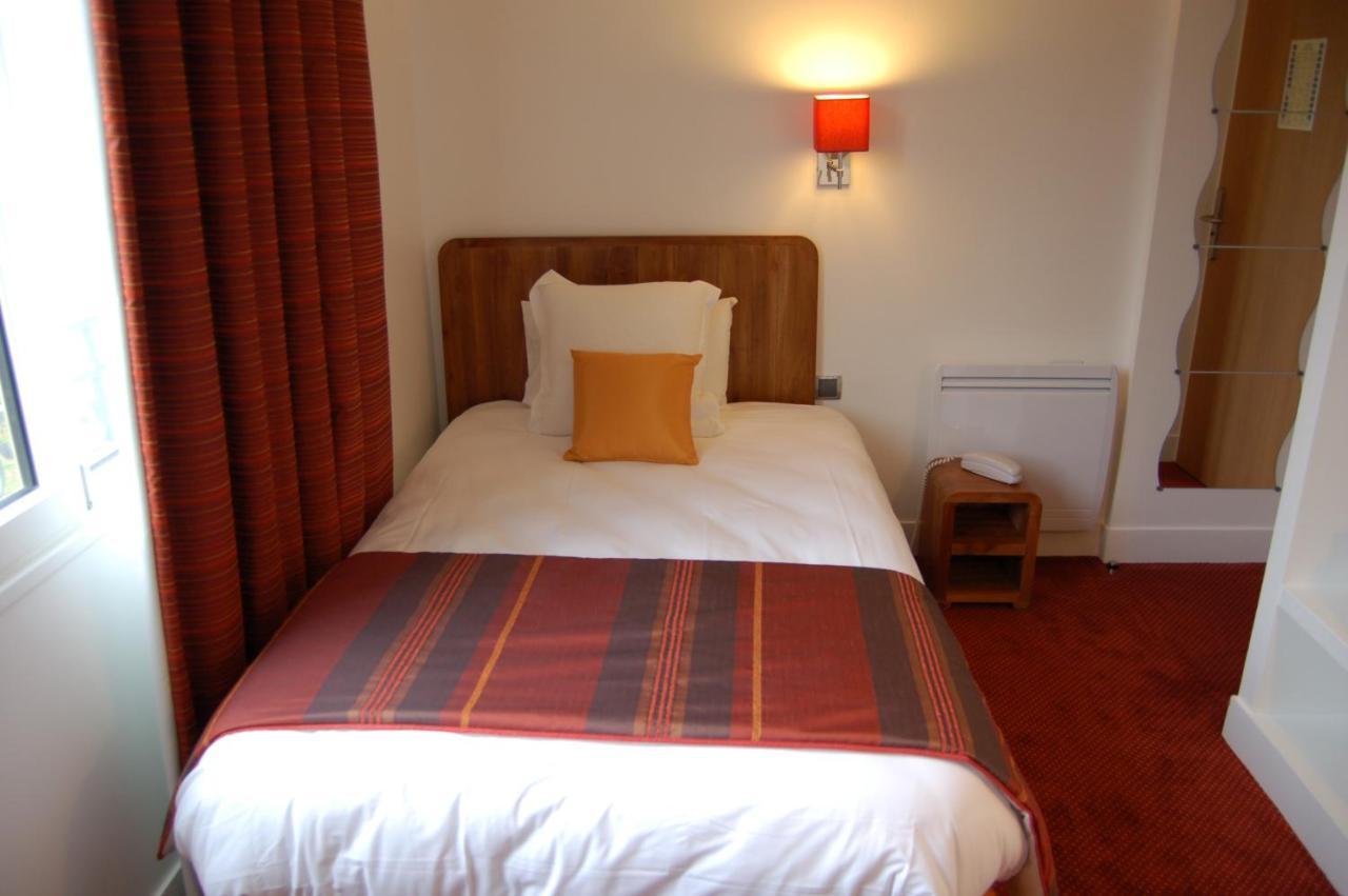 Logis Hotel & Restaurant - Le Manoir De Sauvegrain Saint-Lambert  Luaran gambar